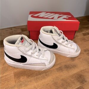 Nike Kids blazer mid shoes